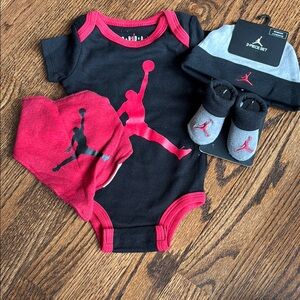 Jordan 6M bundle
